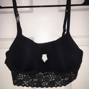 Black lacy push up bra
